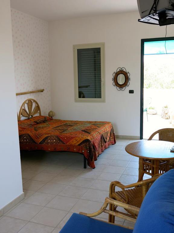 Agriturismo Tenuta Del Morige กาลาโตเน ภายนอก รูปภาพ